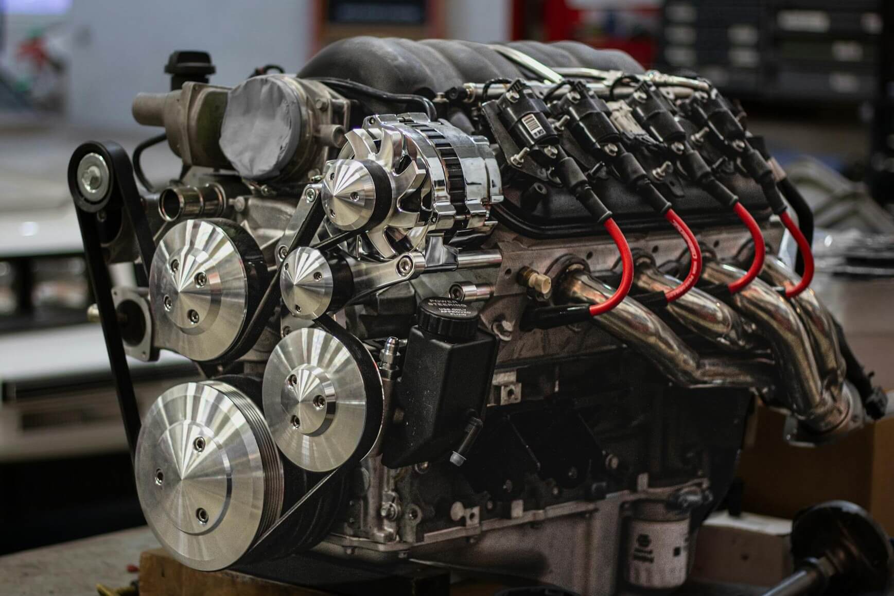 4 دلیل که چرا تنظیم موتور در خودروهای آلمانی مرسدس بنز، BMW و پورشه ضروری است؟ 1 engine tuning